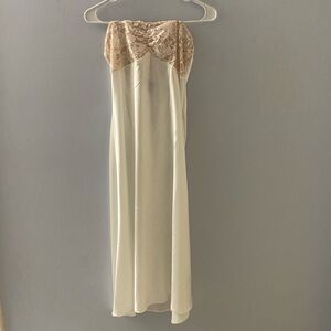 Forever 21 Strapless White Satin Dress